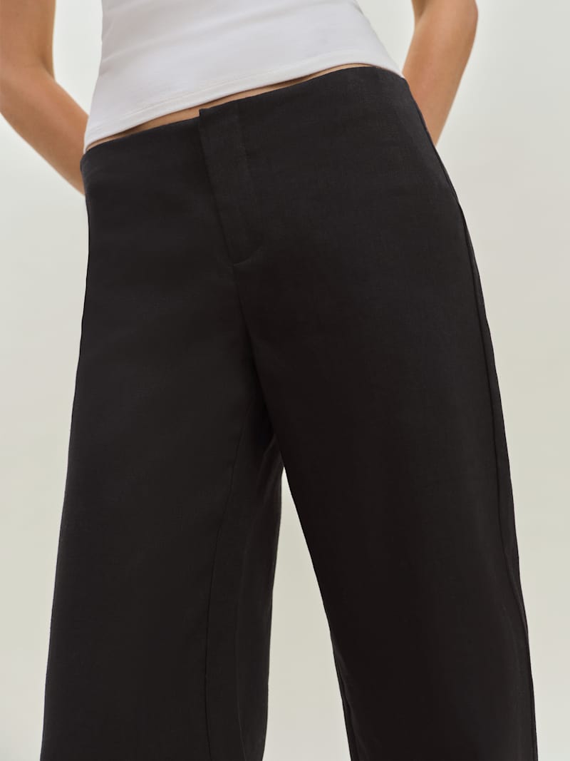 Vida Linen Low Rise Short Pant