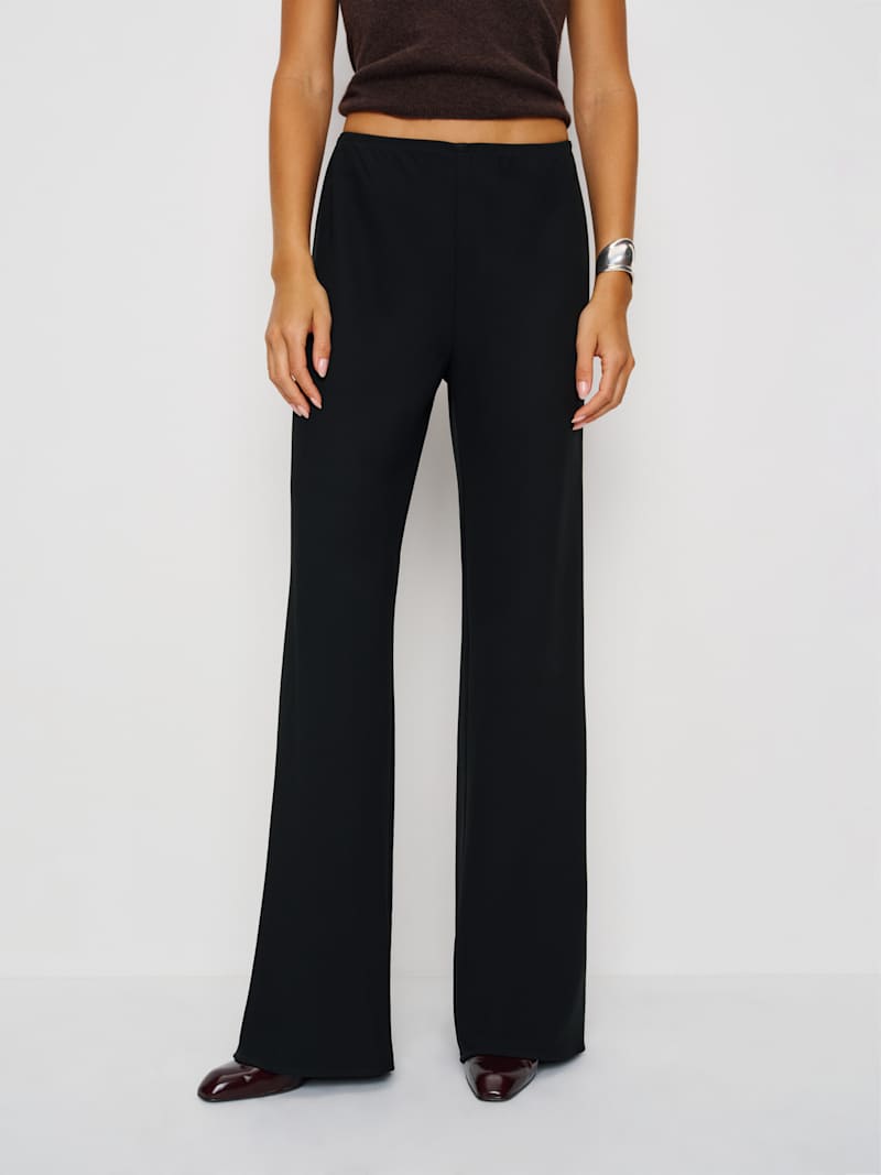 Gale Mid Rise Bias Short Pant