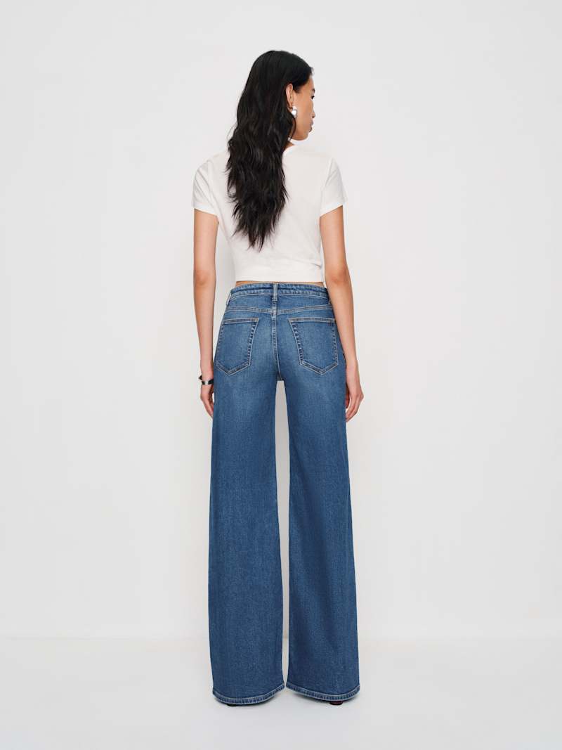 Greta Super Stretch Low Rise Wide Leg Short Jeans