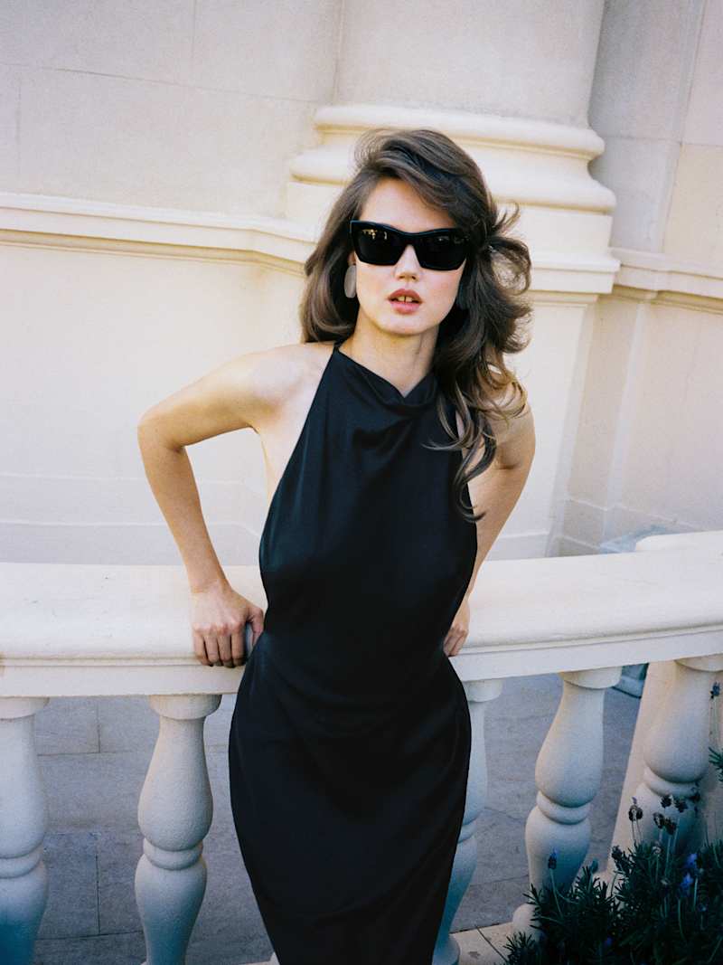 denim shirt with black dress Isla Mini - US 10 Fall event dresses! Event Quality:Great Size:L-40 The dress is made