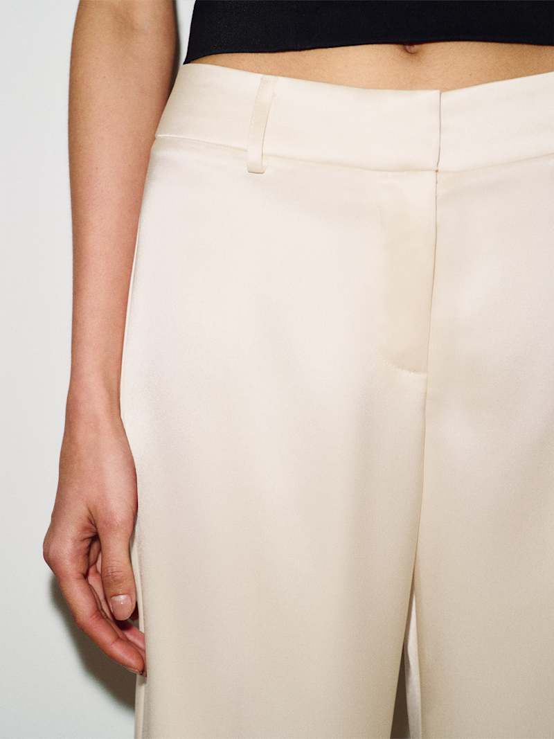 Gisele Satin Low Rise Cropped Pant