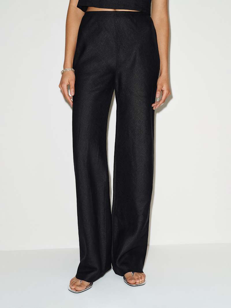 Gale Linen Mid Rise Short Pant