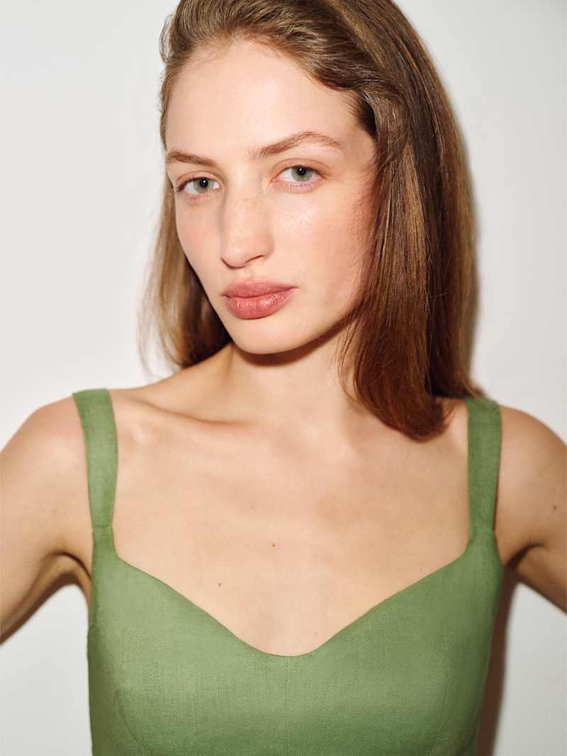 Yuri Linen Top