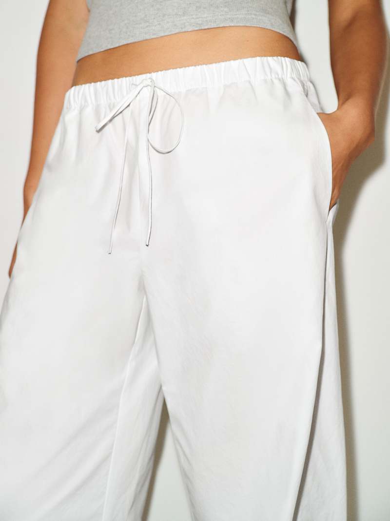 Elara Short Pant