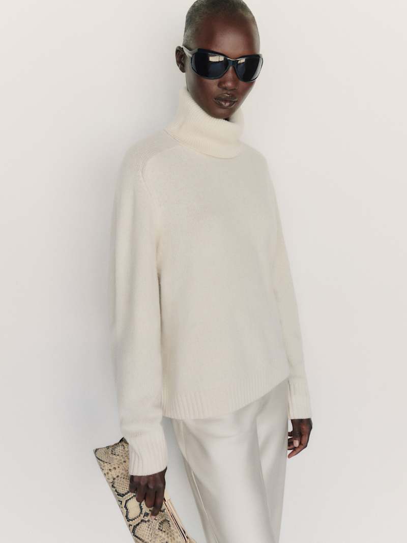 Dove Cashmere Oversized Turtleneck