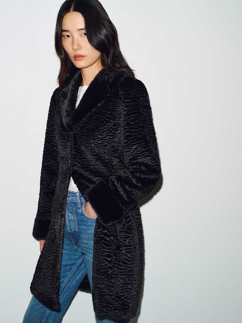 Reformation Coco Coat in black