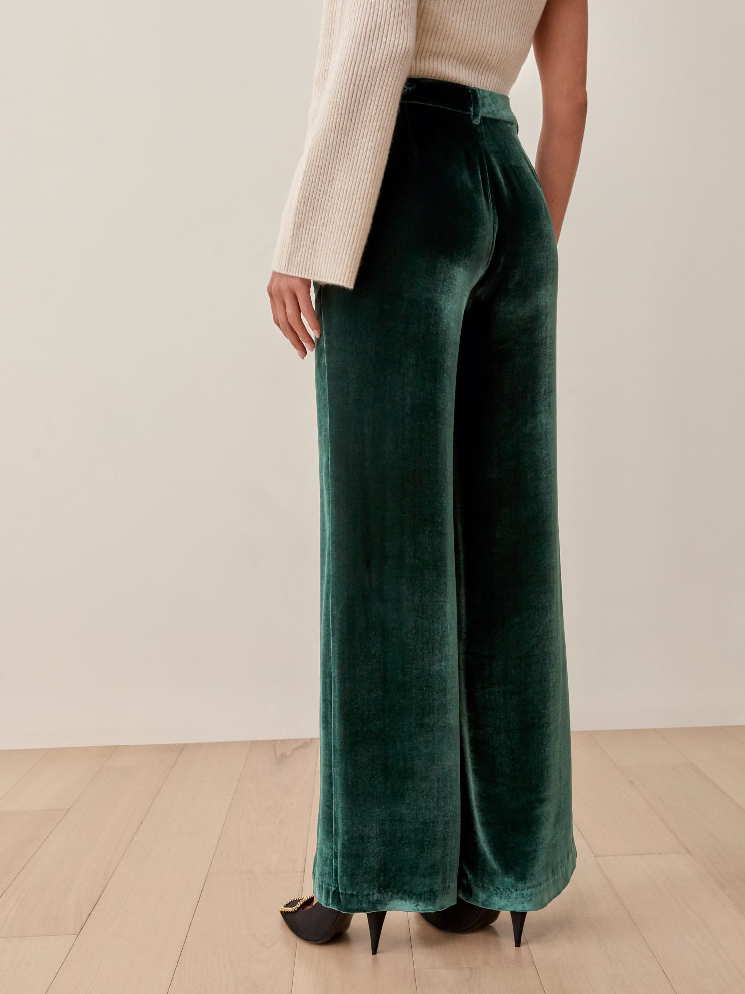 Petites Wes Velvet Pant