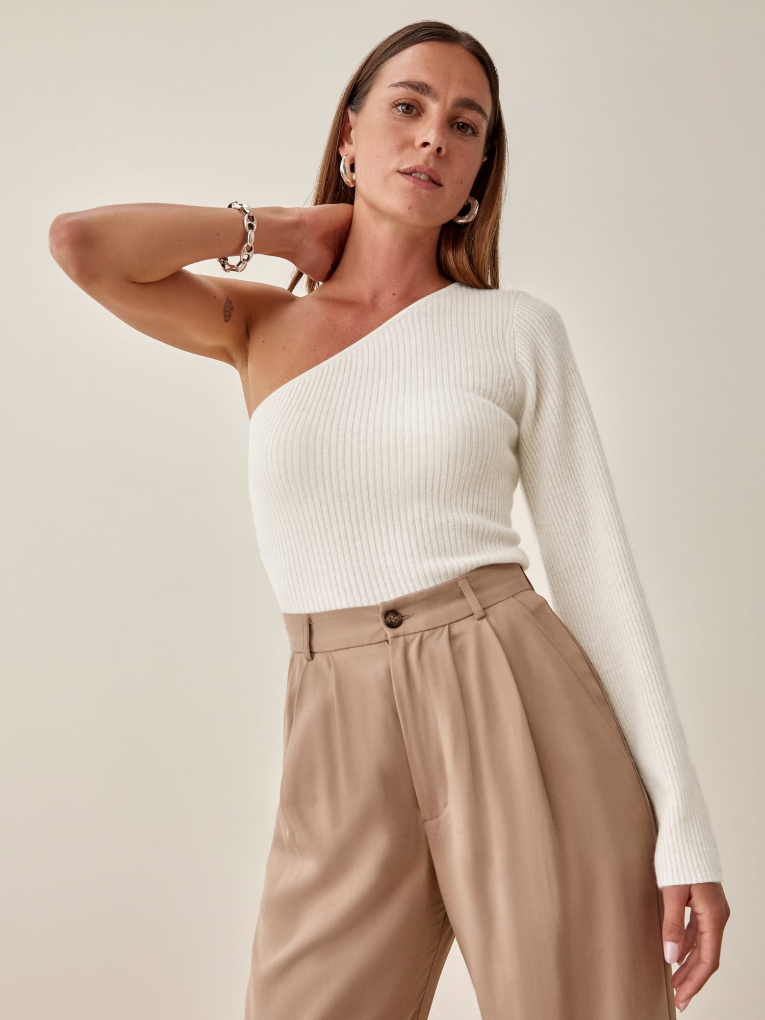 One shoulder cashmere sweater outlet