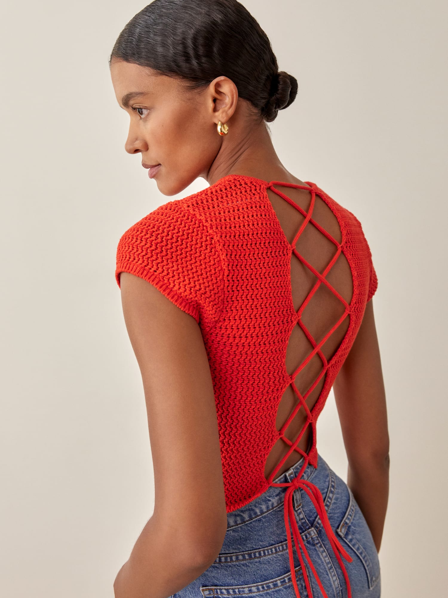 Sleek Knit Twist Front Top - Fabletics