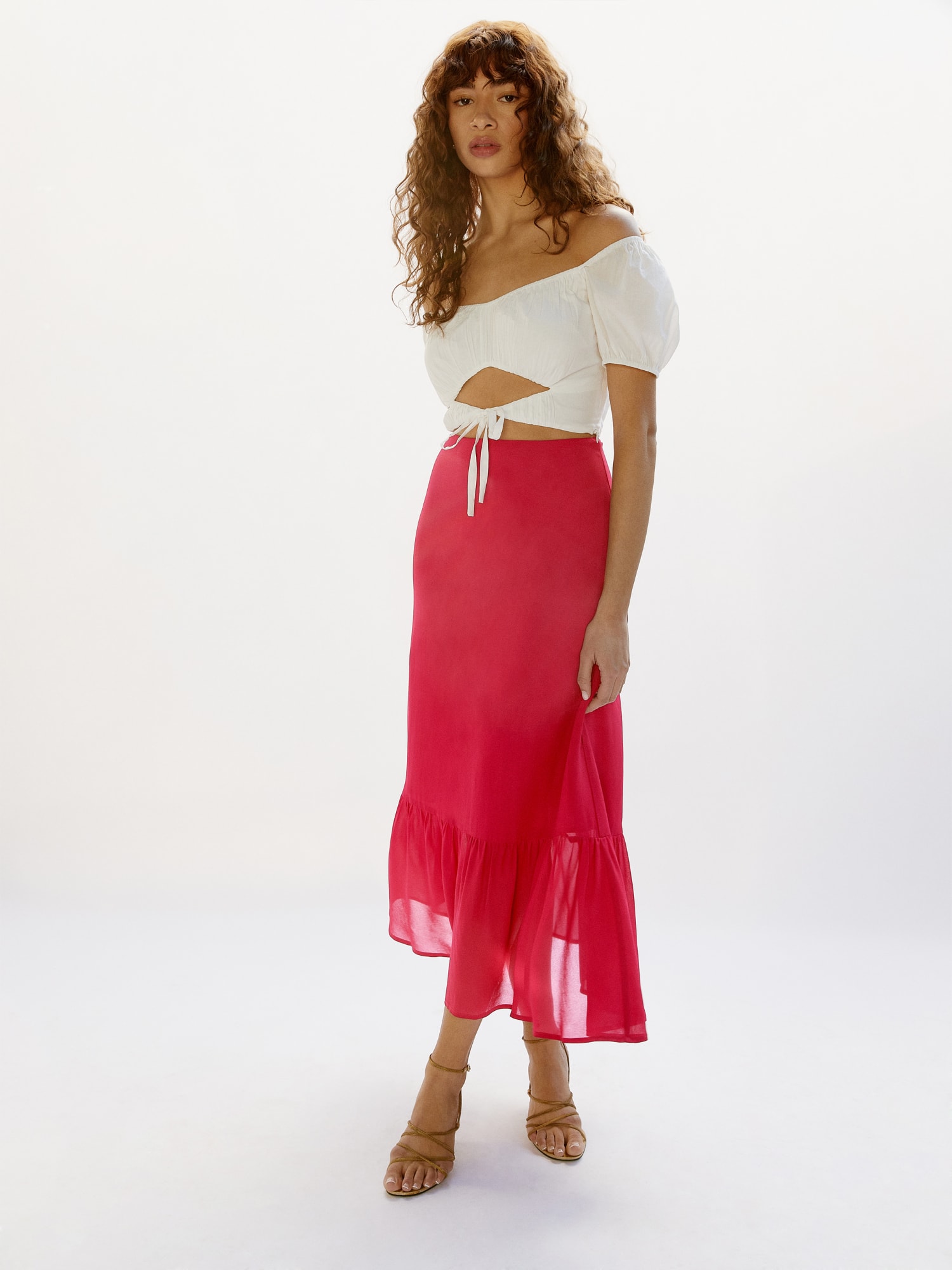 Roma high store low skirt