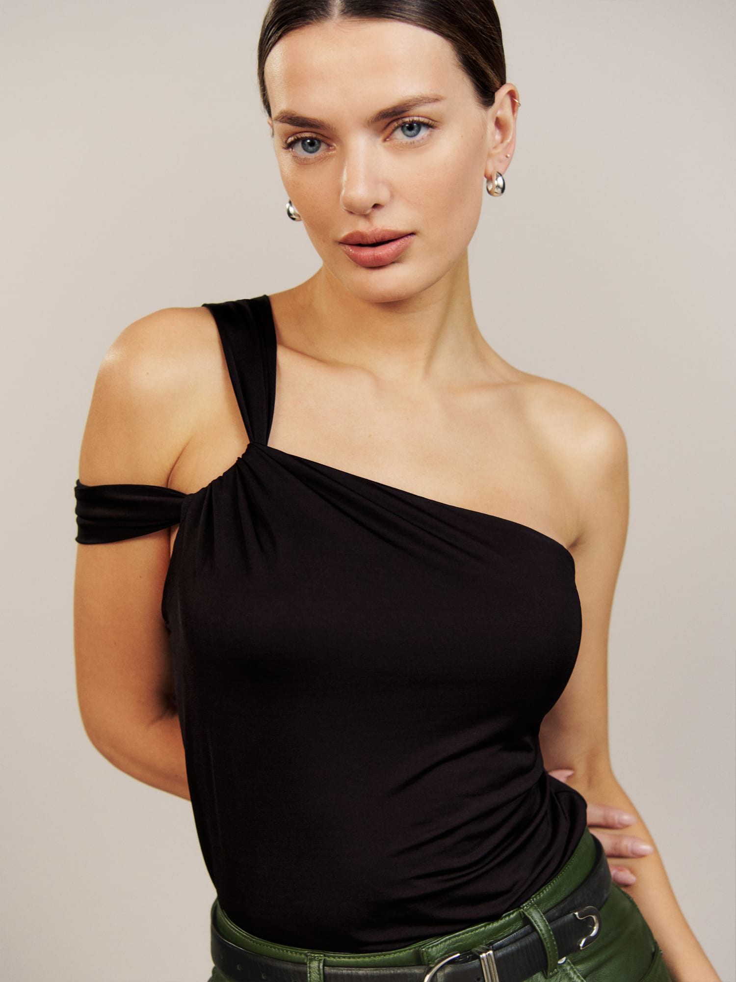 Reformation one 2025 shoulder top