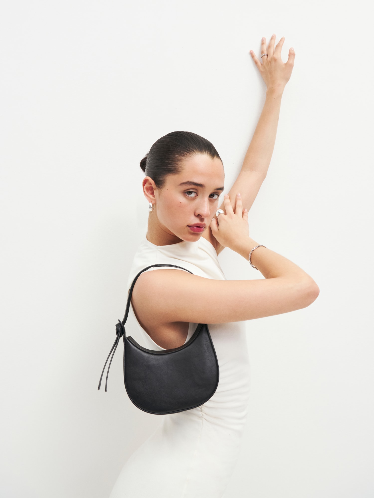 Short shoulder bag sales