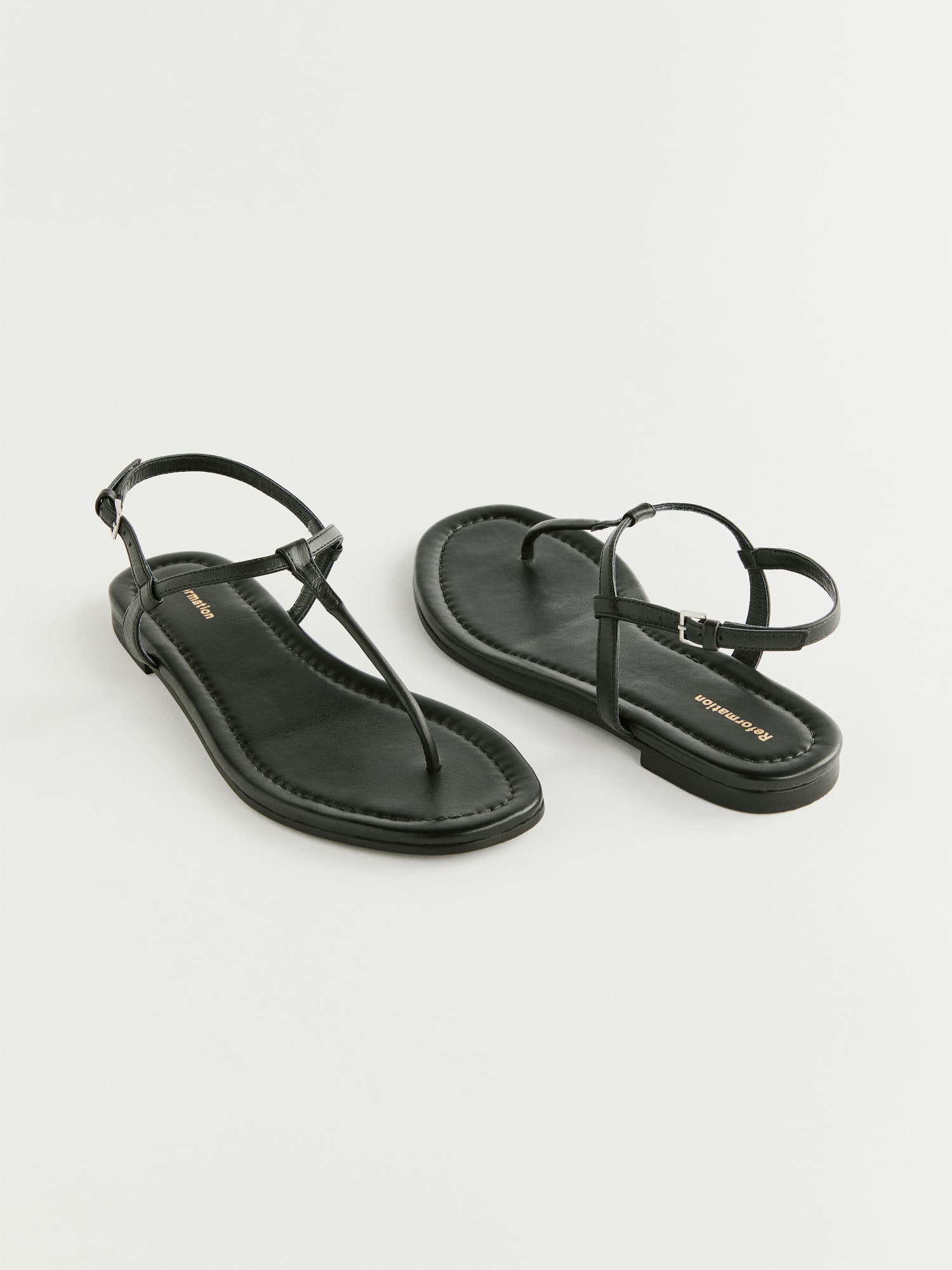 T sandals flat hotsell