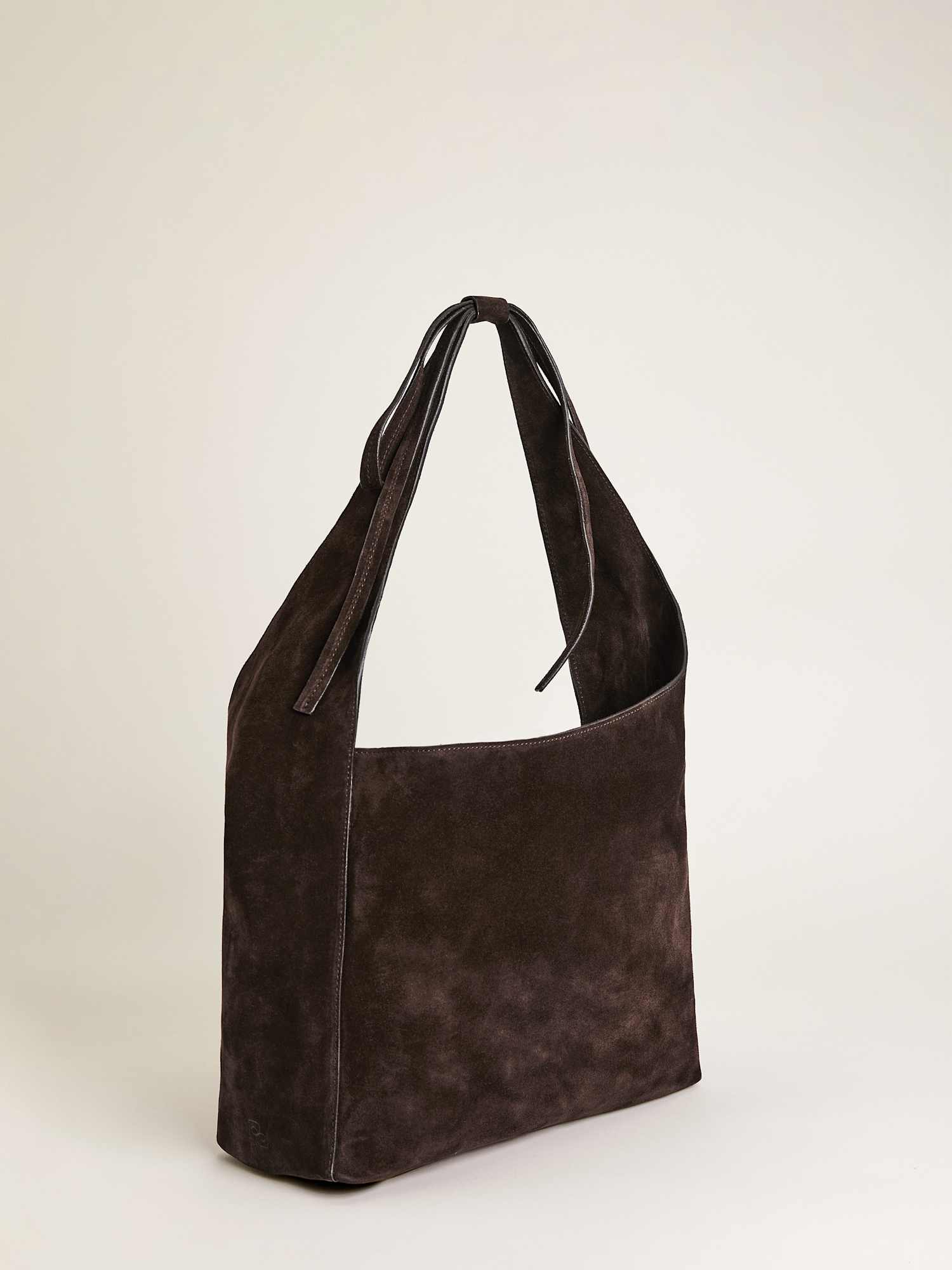 THE MEDIUM TOTE