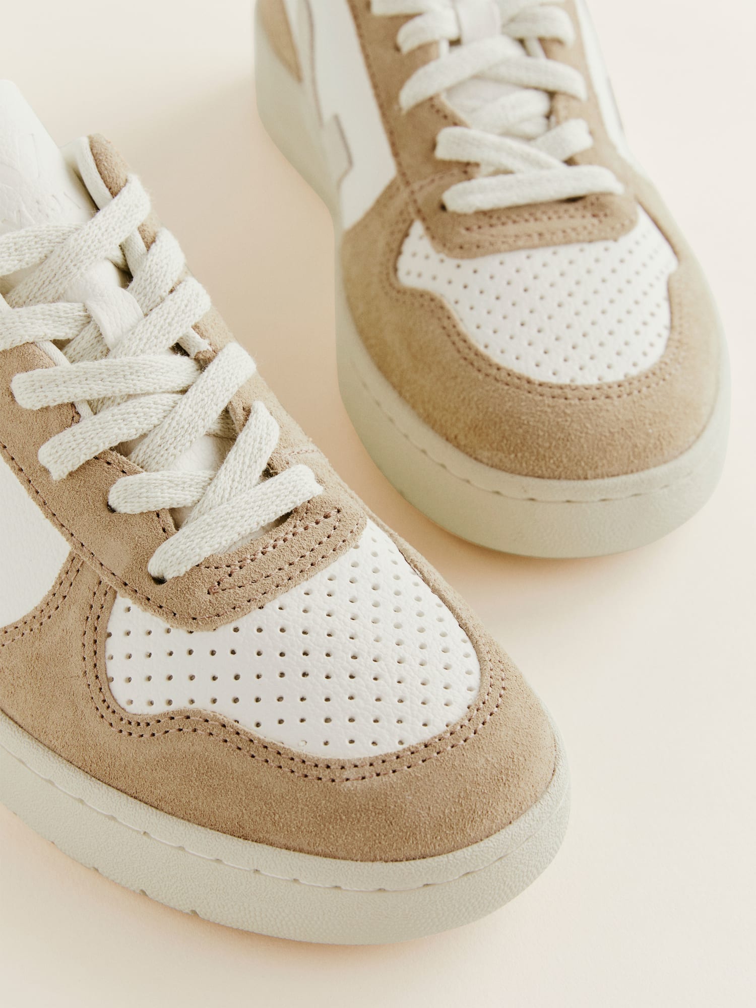 Veja gold shoes shop