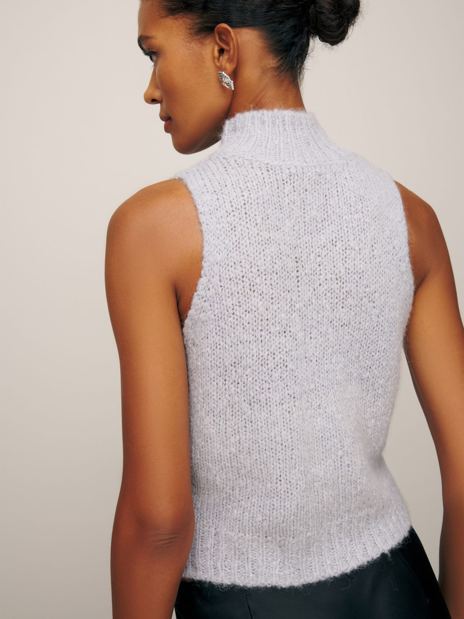 White sleeveless hotsell turtleneck sweater