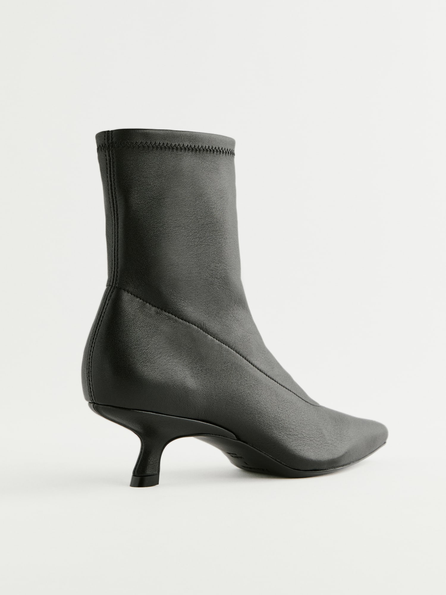Rebel by zigi onya boots 2025
