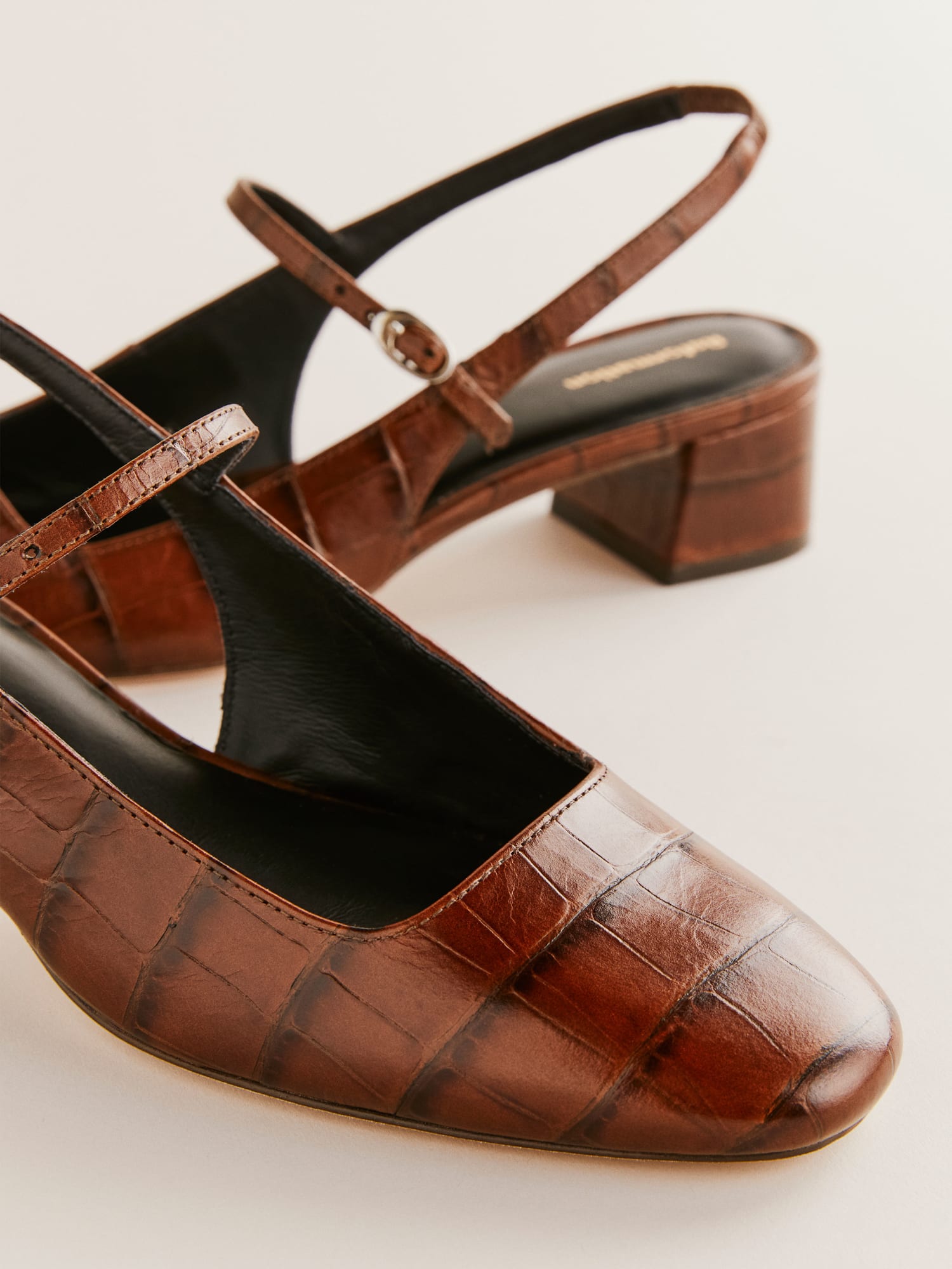 Brown croc heels 2025