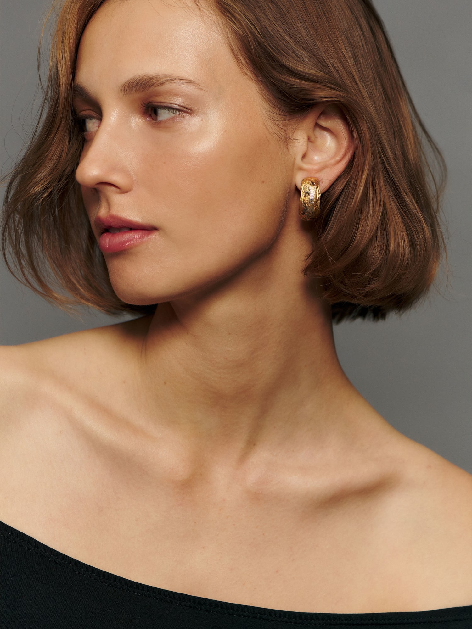 Ysl gold outlet hoop earrings