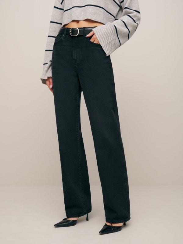 
                    Val 90s Mid Rise Straight Jeans
                