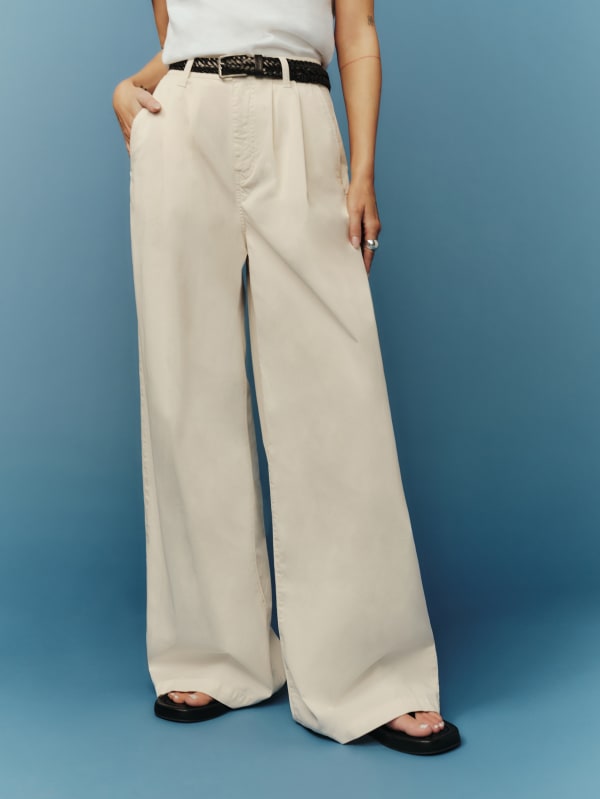 Lowe Super Wide Leg Pleated Pants