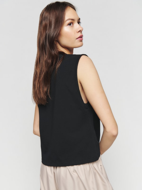 Sleeveless Crewneck Tee