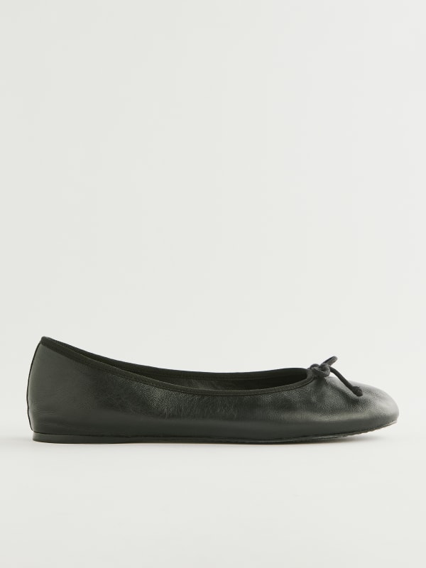 Apollonia Ballet Flats