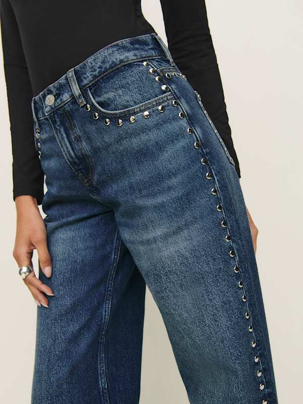 
                    Cary Low Rise Slouchy Wide Leg Jeans
                