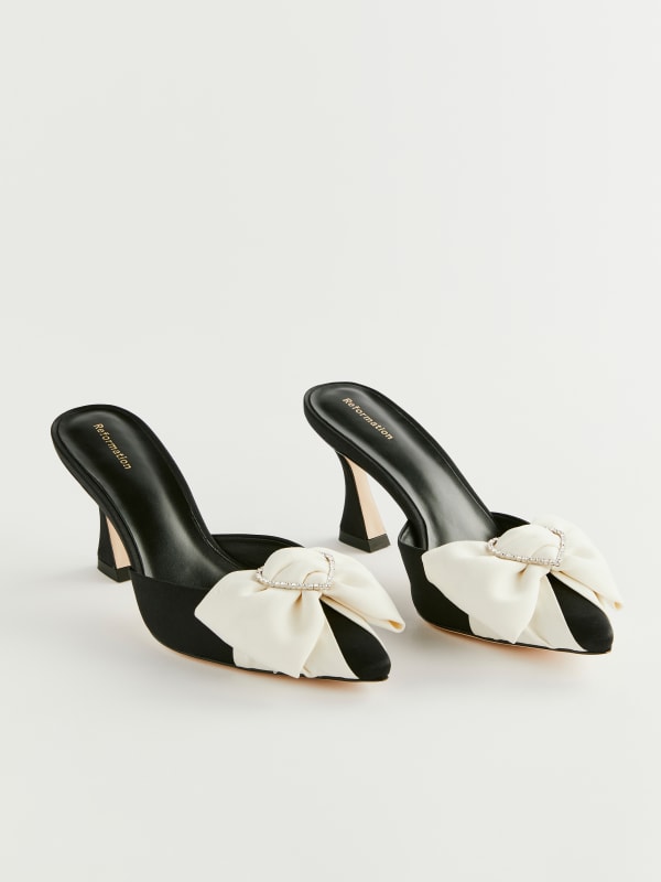 Wilson Bow Mule Heel