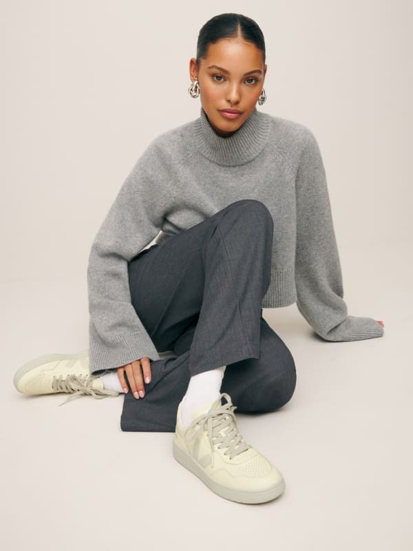
                    Veja V-90 Sneaker
                