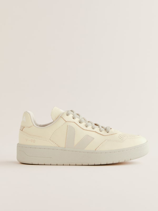 Veja V-90 Sneaker