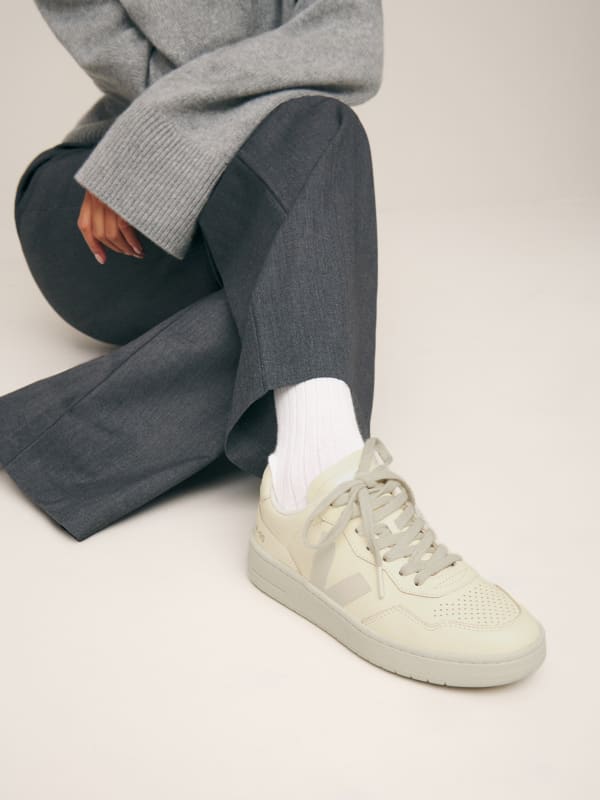 Veja V-90 Sneaker