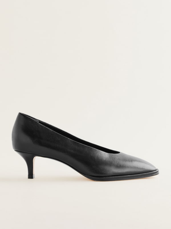 
                    Gracelynn Pump
                
