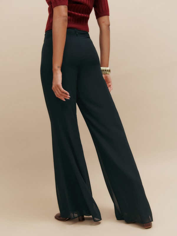 Esme Pant