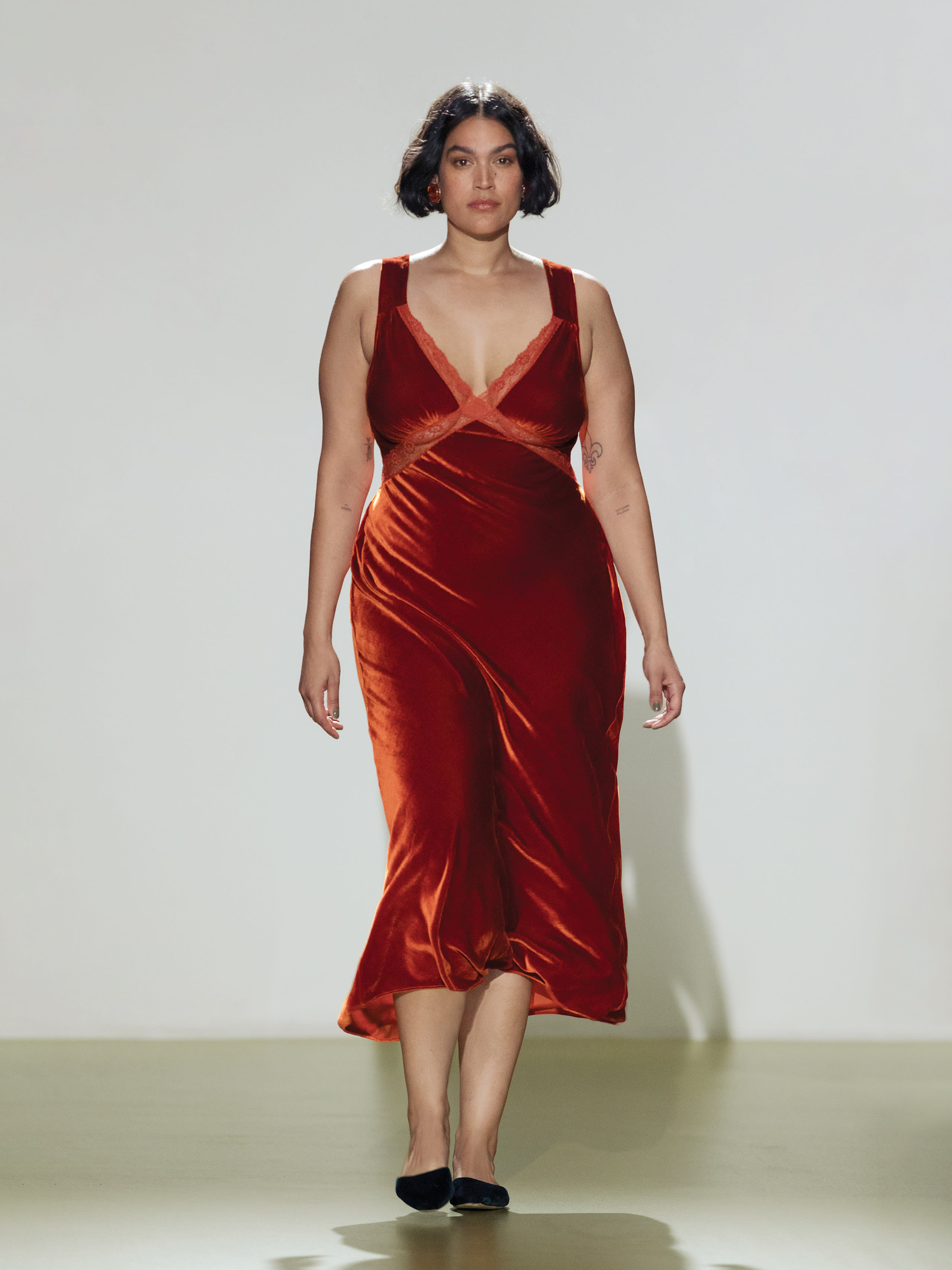Lorenzo Velvet Dress, thumbnail image 1