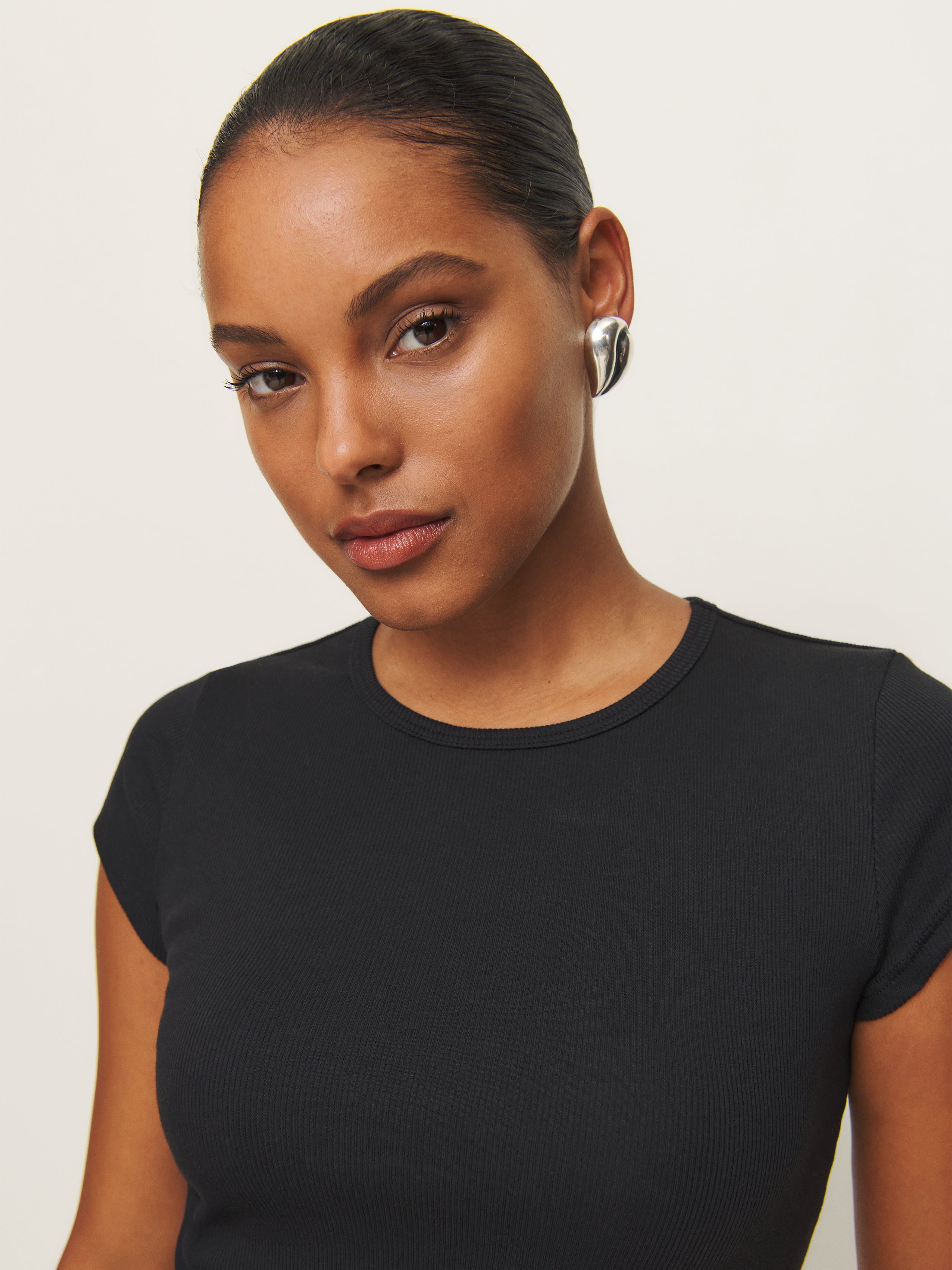 Muse Tee Short Sleeve Knit Reformation