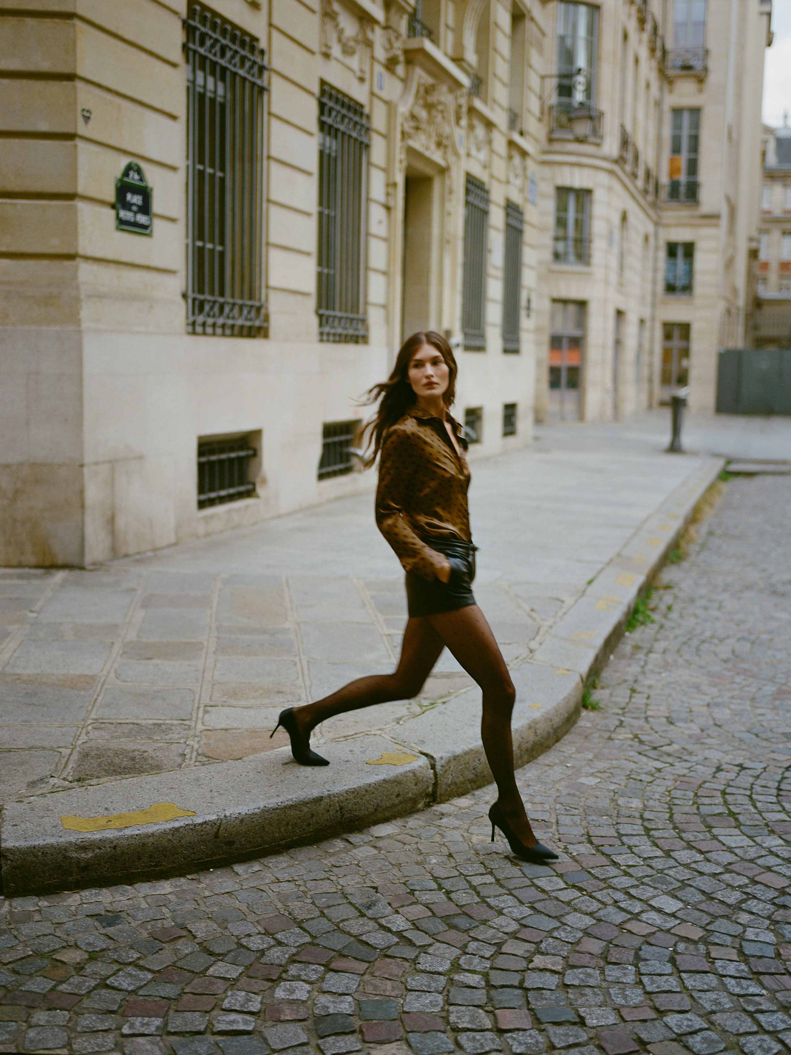 Raya Fitted Silk Shirt, zoom image 1