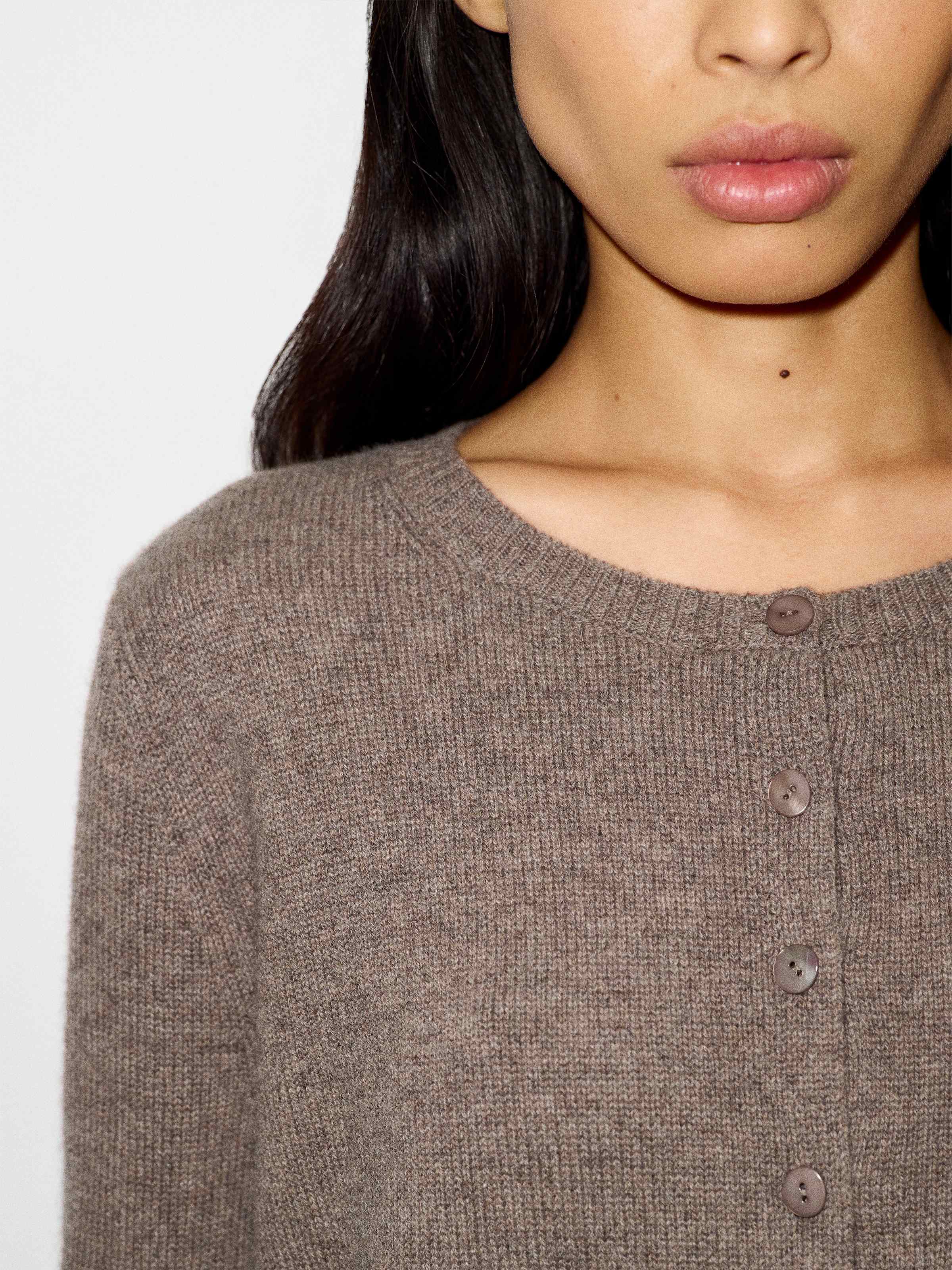 Clara Cashmere Crew Cardigan - thumbnail 8