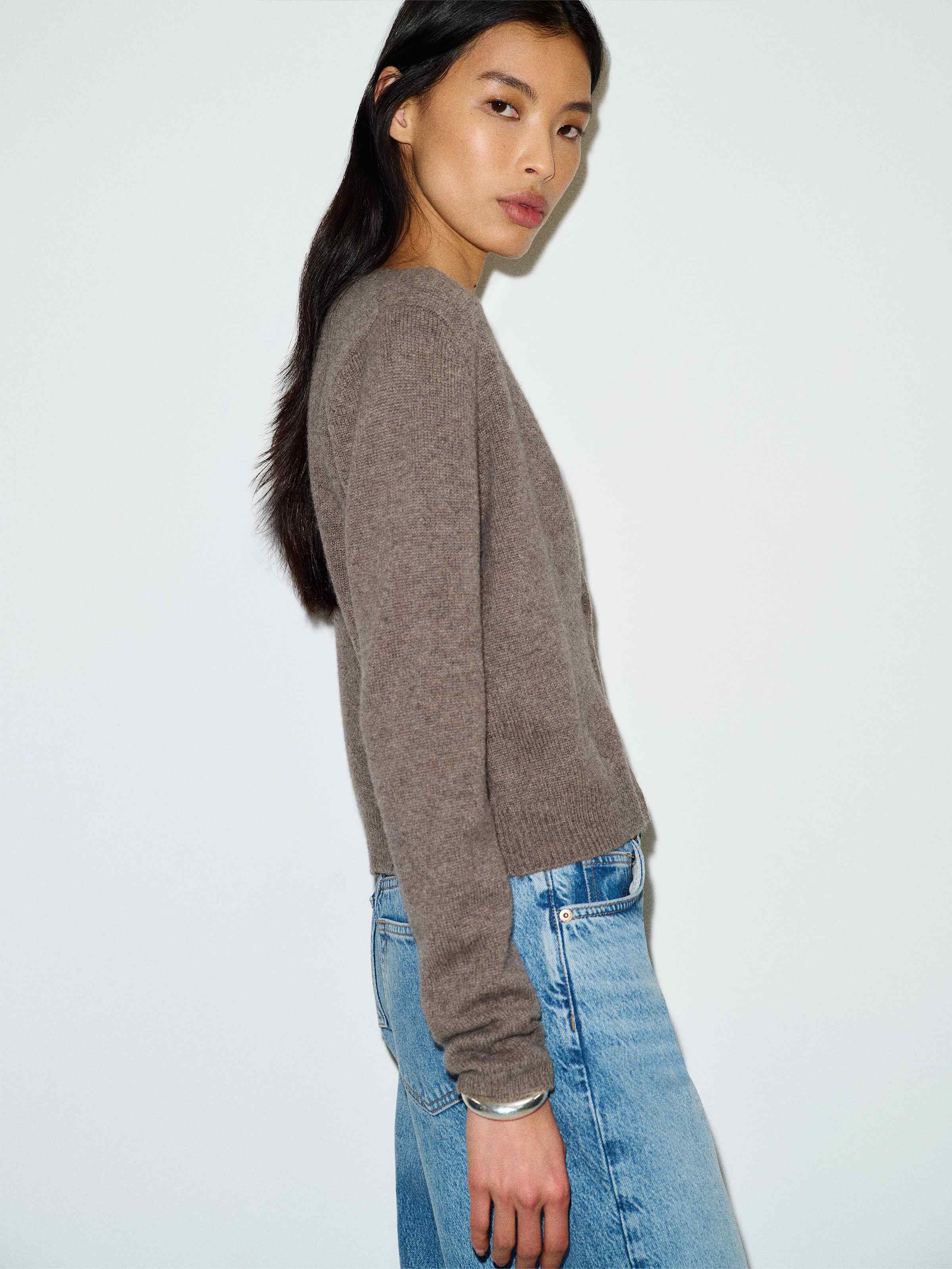Clara Cashmere Crew Cardigan - thumbnail 10
