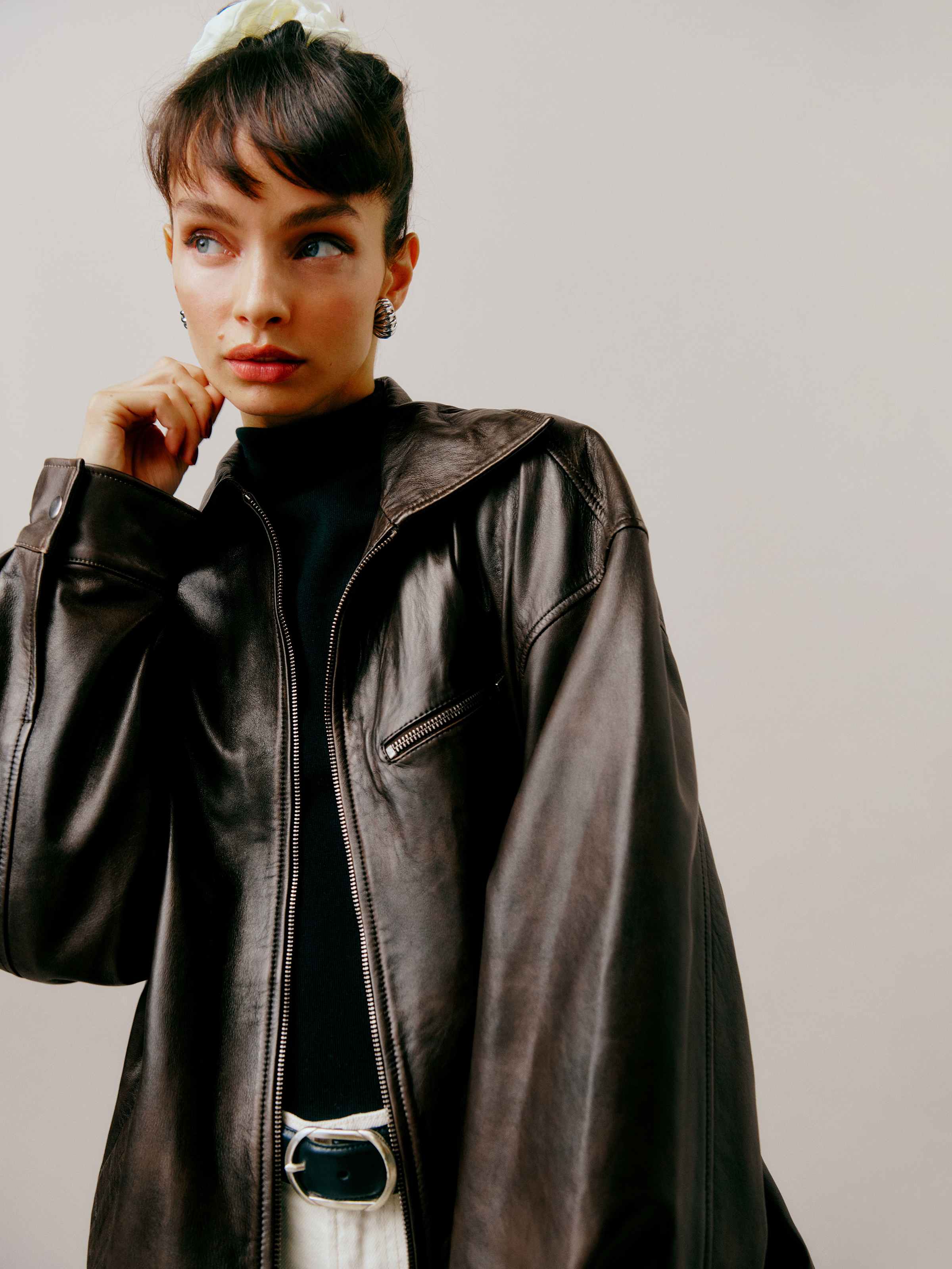 Veda Marco Leather Oversized Bomber - thumbnail 2