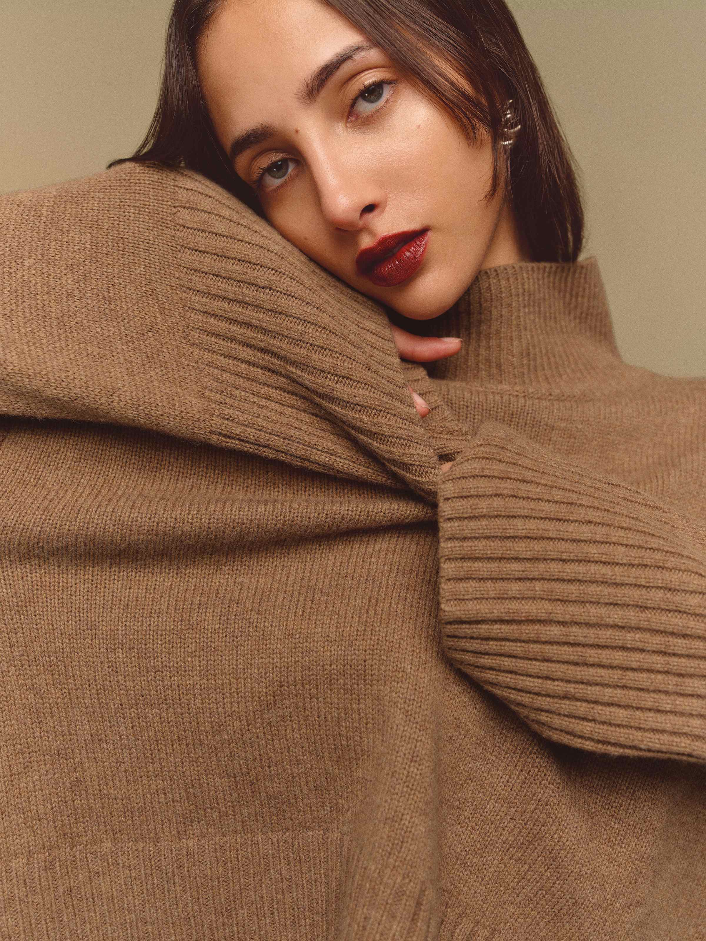 March Regenerative Wool Cropped Turtleneck - thumbnail 2