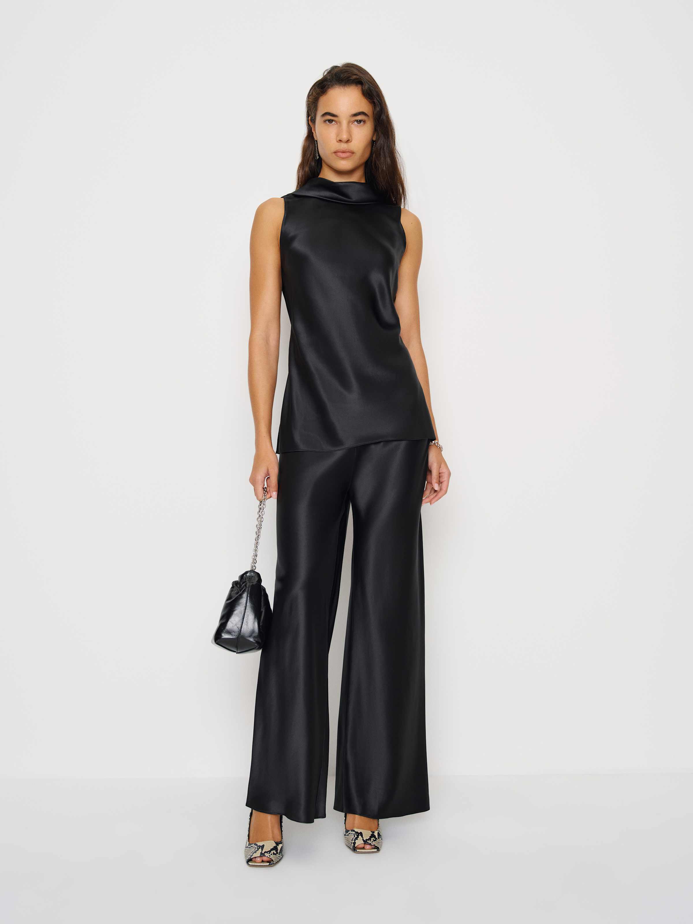 Angela Silk Two Piece - thumbnail 2