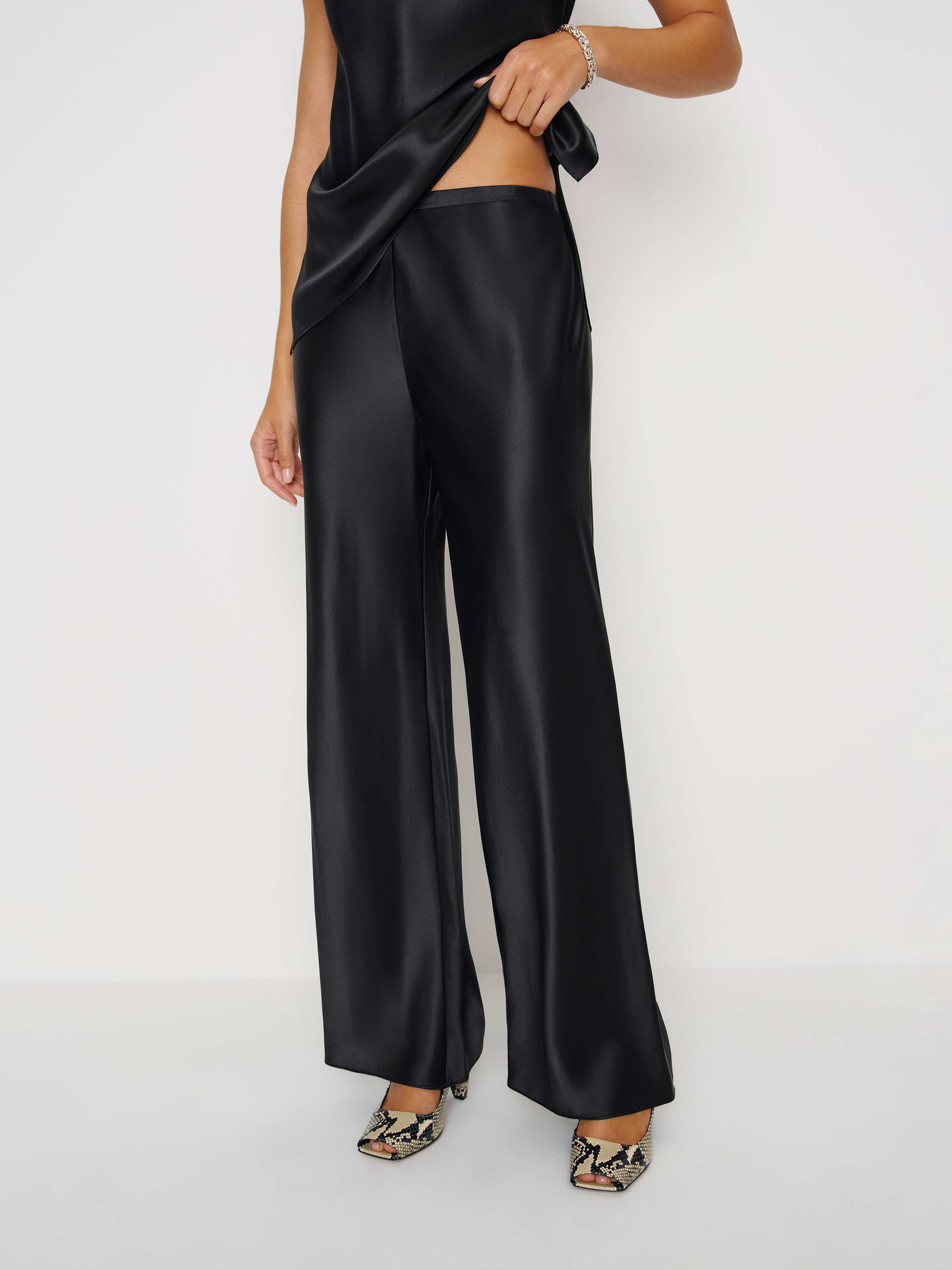 Angela Silk Two Piece - thumbnail 6