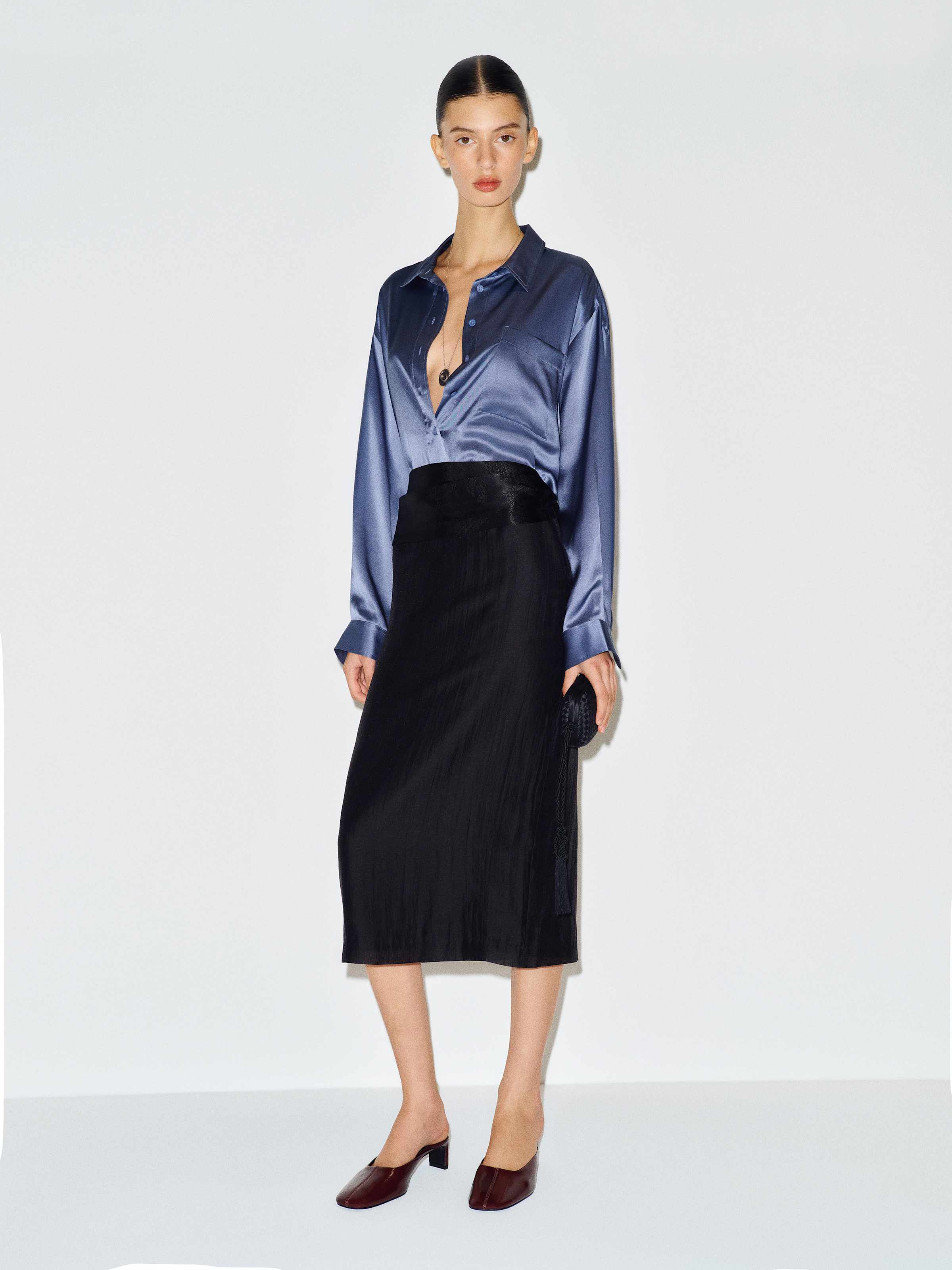 Eli Oversized Silk Shirt - thumbnail 2