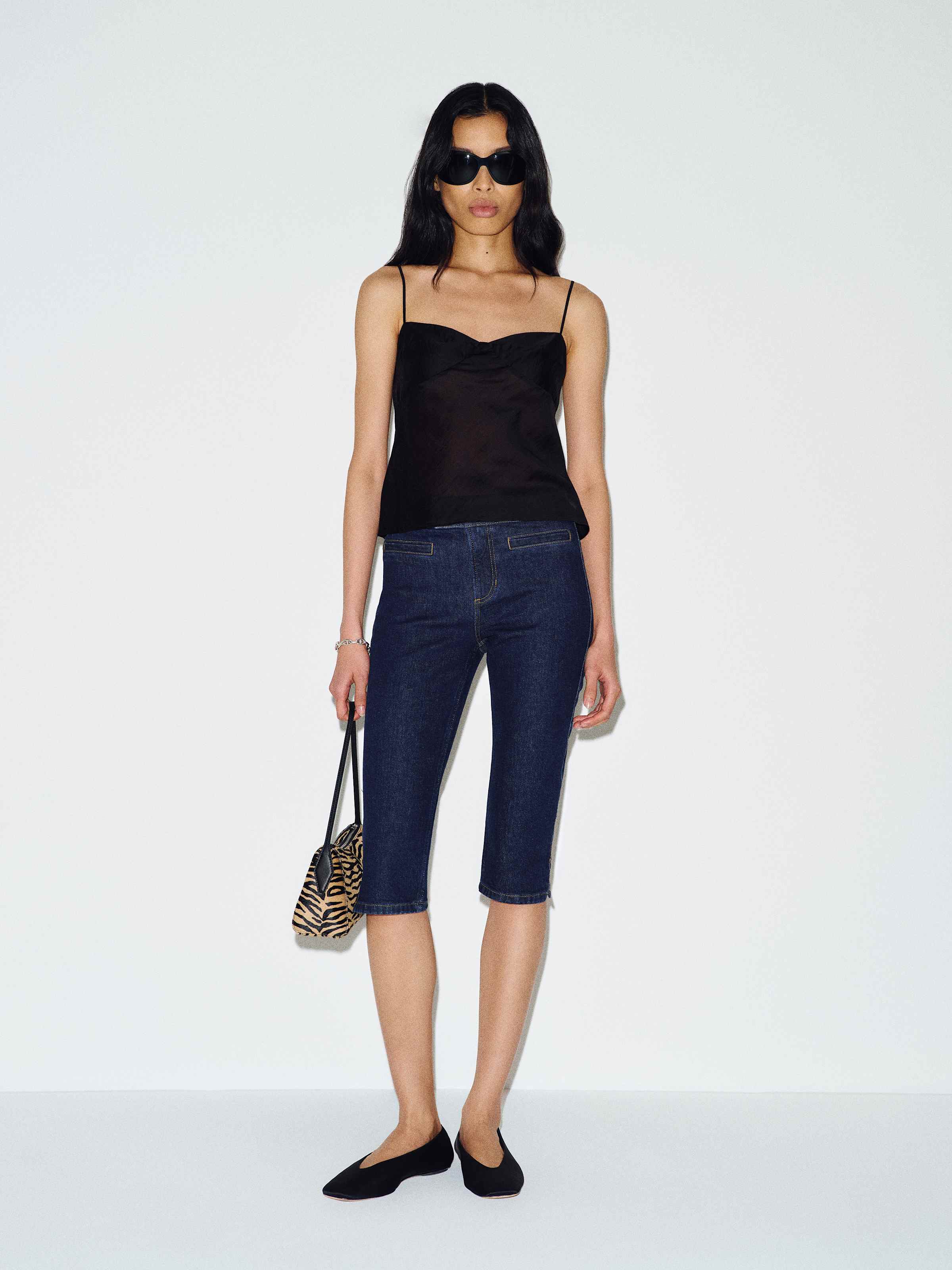 Zoee Stretch Mid Rise Capri Jeans - thumbnail 2
