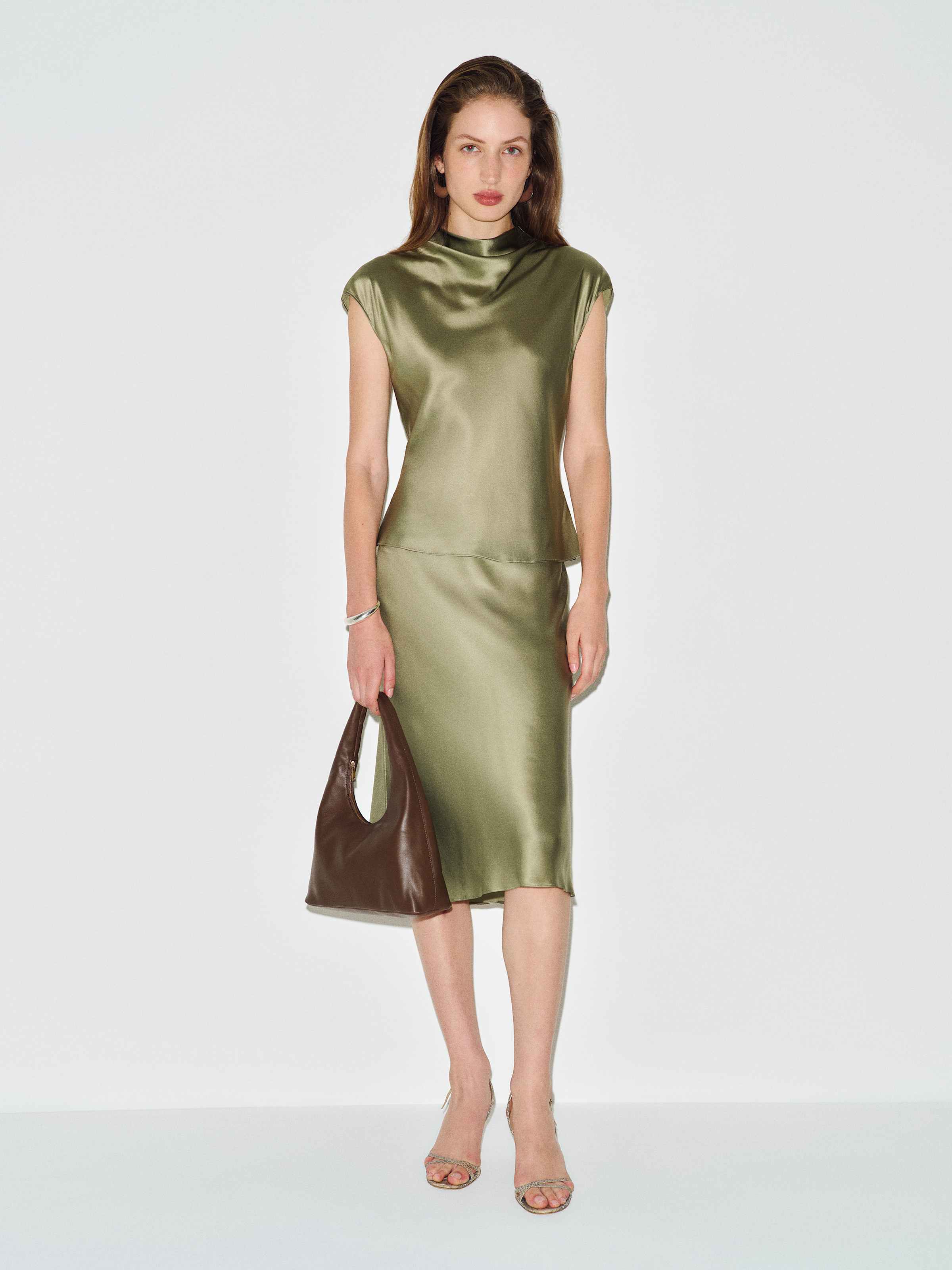 Winslet Silk Two Piece - thumbnail 2