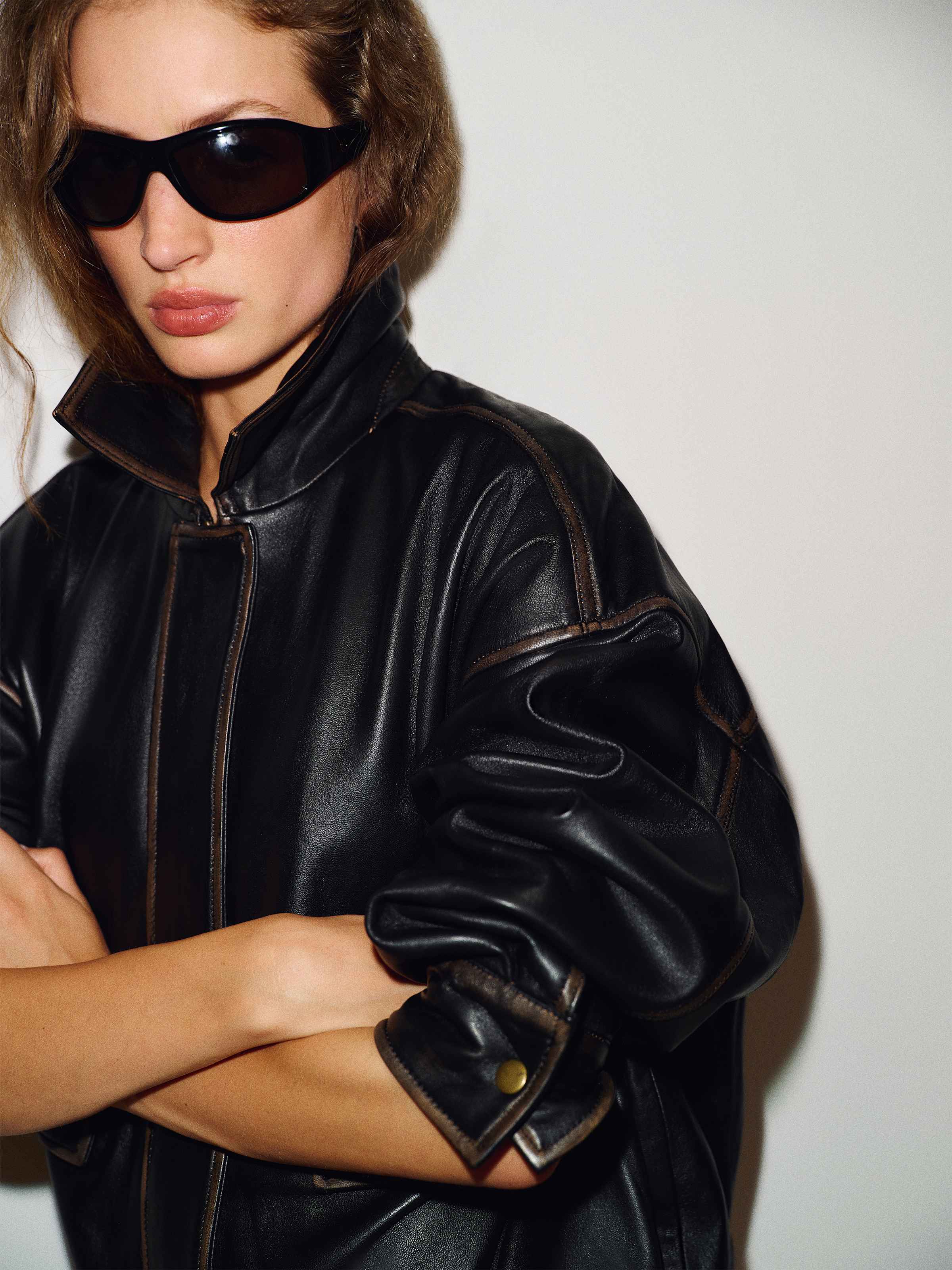 Veda Taelor Bomber Jacket - thumbnail 4