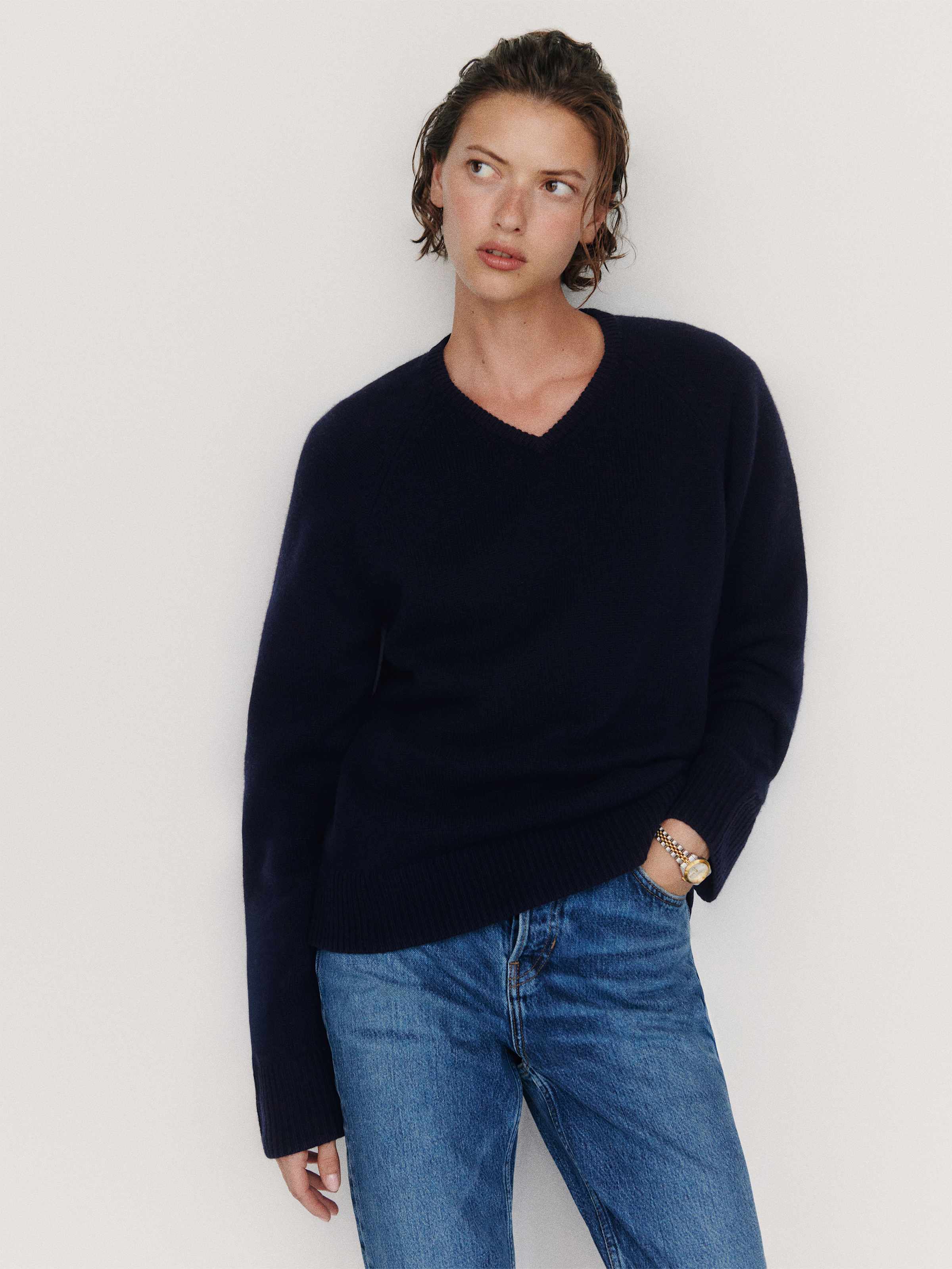 Sydney Regenerative Wool V-Neck Sweater - thumbnail 4