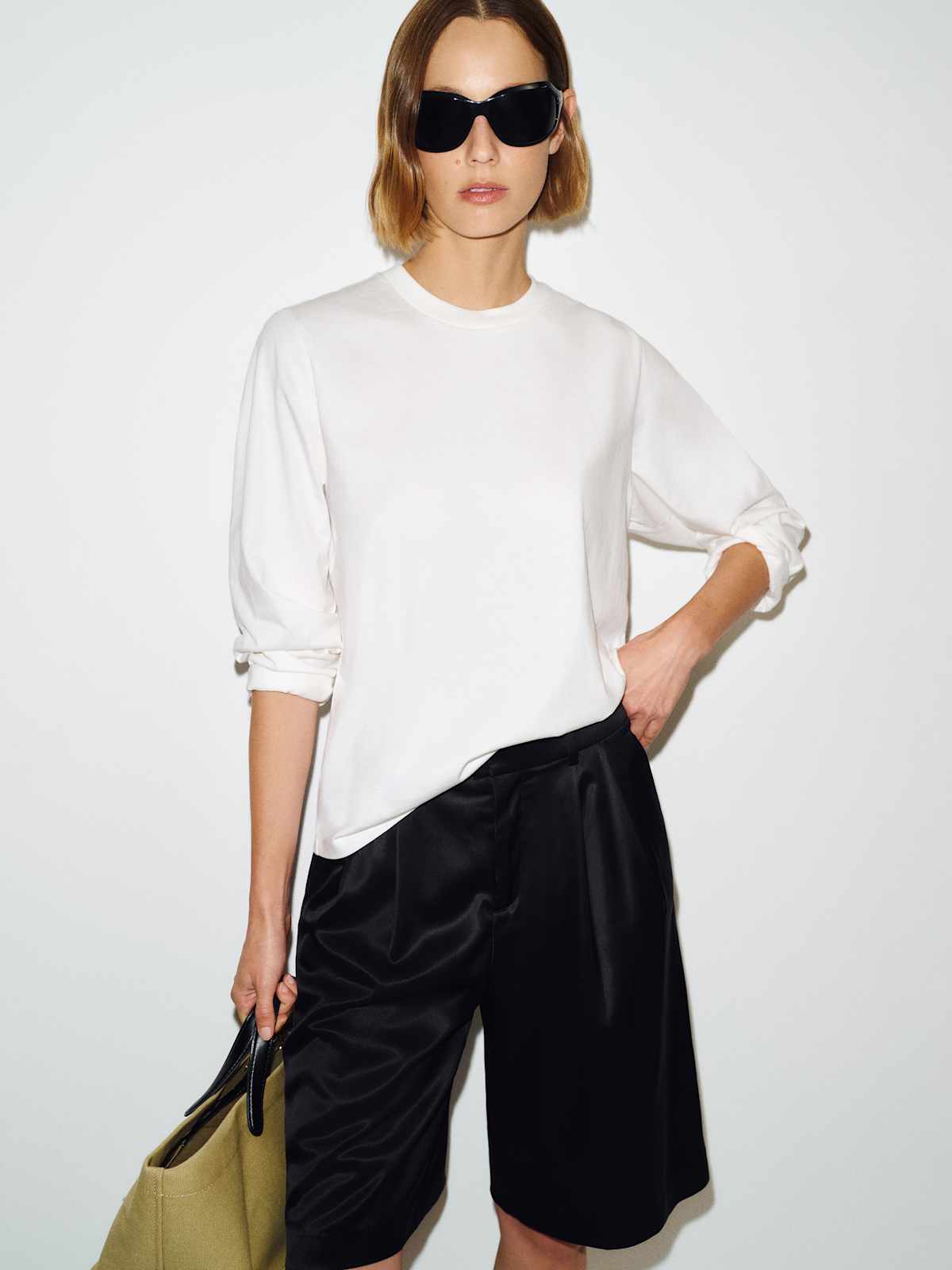 Asher Oversized Long Sleeve Tee - thumbnail 3