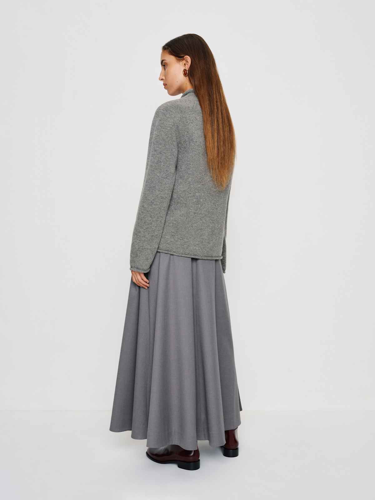 Chamomile Regenerative Wool Sweater - thumbnail 7